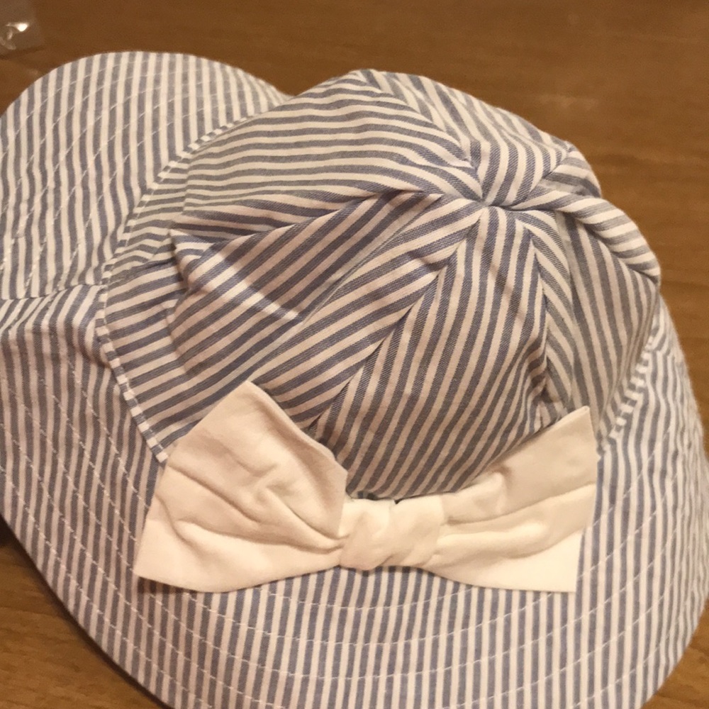 New Janie and Jack 0-3M, 3-6M, 6-12M blue & white striped sun hat w white bow - Picture 4 of 4
